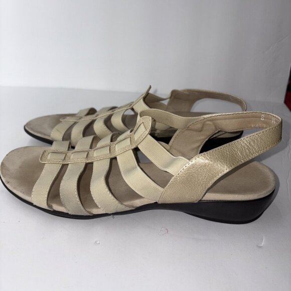 Munro American Women's Sandals Size 8 Darian Stretch Low Heel Beige & Gold - Picture 3 of 7